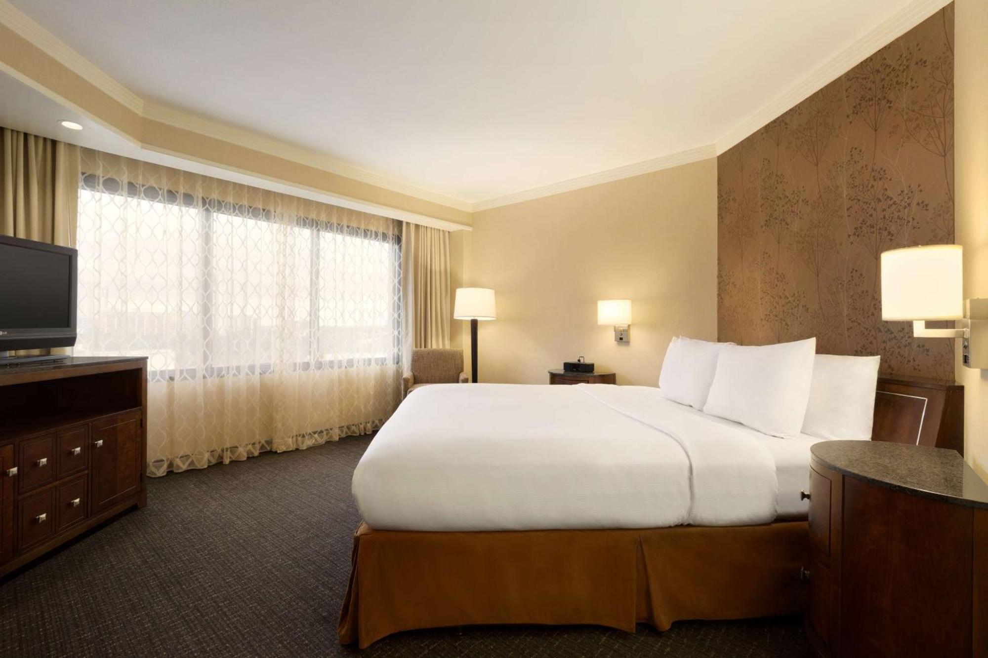 Embassy Suites By Hilton Austin Downtown South Congress Zewnętrze zdjęcie